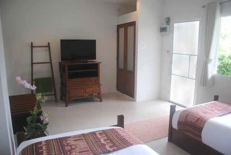 Baan Aroka Beach Front