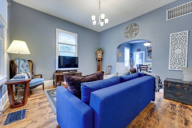 2 Bedrooms Cottage
