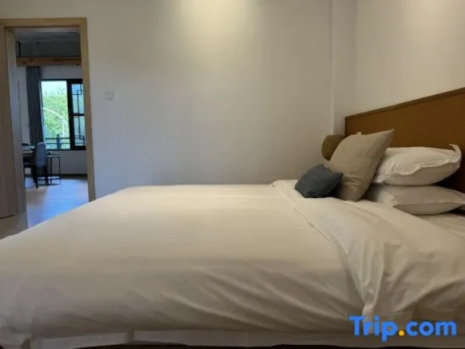2 Bedrooms Suite