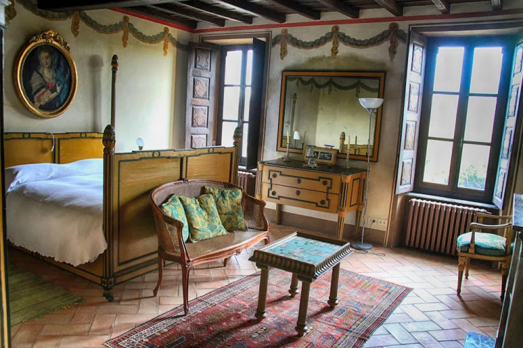 Villa Chiusano Over view