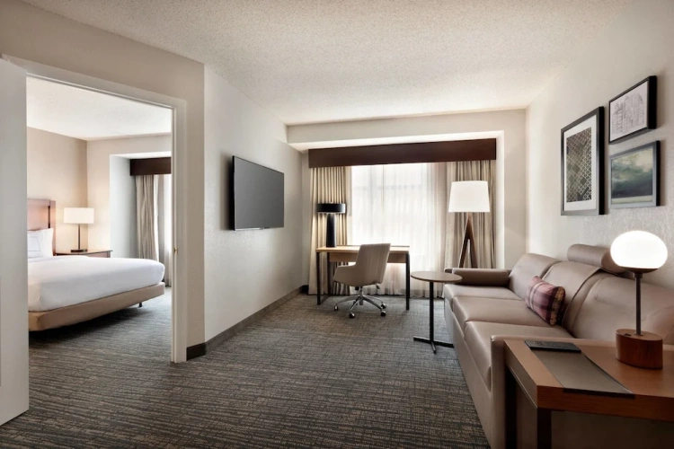 1 Bedroom Suite