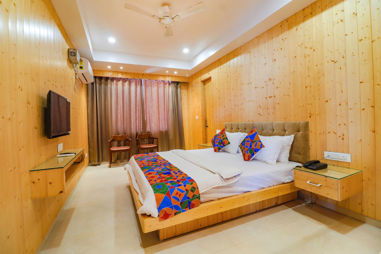Fabhotel Grand Arya