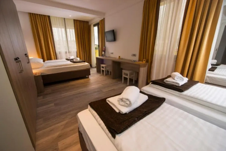 Standard Quadruple room with balcony