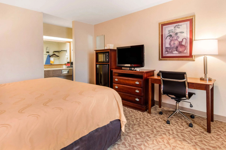 Quality Inn Pelham I-65 exit 246