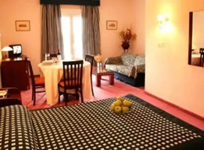 Istron Hotel