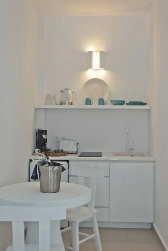 Enilion Luxury Suites