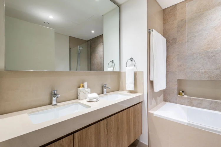 SuperHost - Downtown Delight 2BR Apt Opposite Burj Khalifa