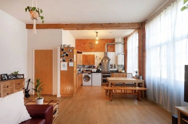 Apartment 74