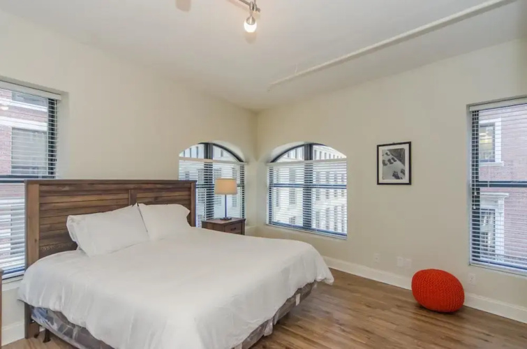 BOS002 2 Bedroom Apartment By Senstay