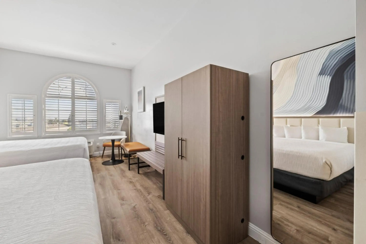 Hotel Skye SFO