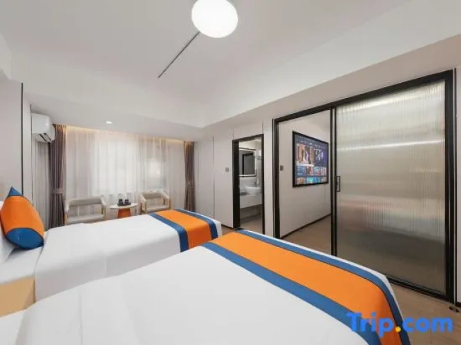 2 Bedrooms Double Suite with city view
