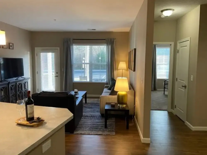 Executive 1st Floor 2BR Dublin Area W D Gym