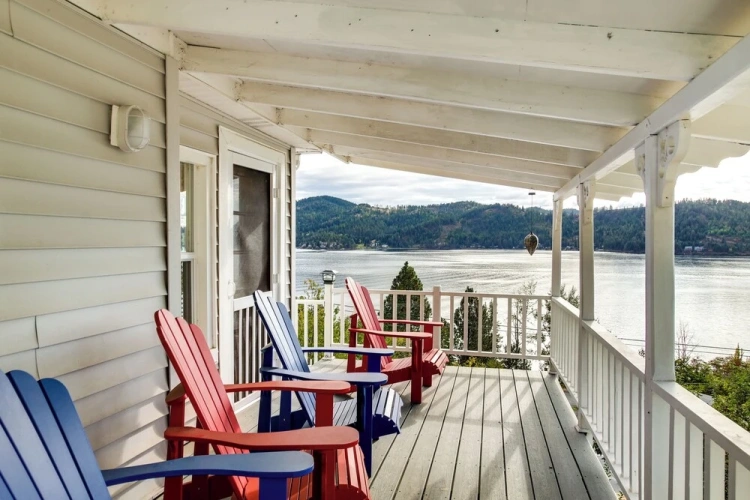3 Bedrooms Cottage with balcony