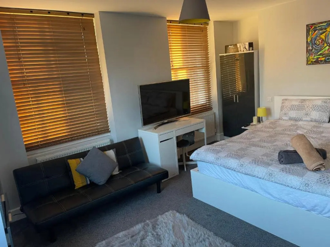Camden Large 2 Bedroom Flat