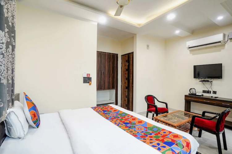 Fabhotel 17 Suites