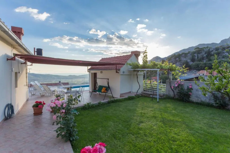 Holiday Home Urlović