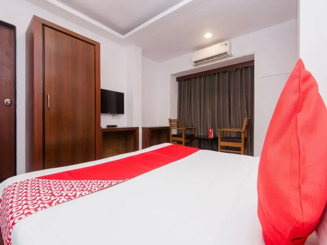 OYO Flagship 568 Bandra Mumbai