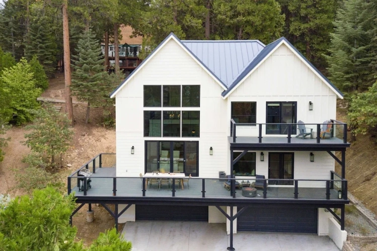 4 Bedrooms Cottage