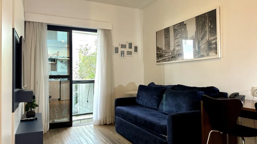 Deluxe Studio