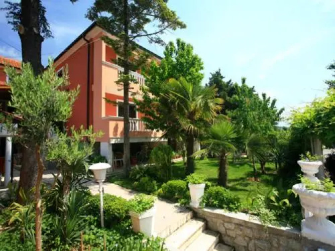 Rooms Nadica