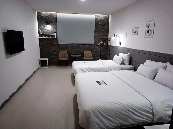 Hi&Hotel