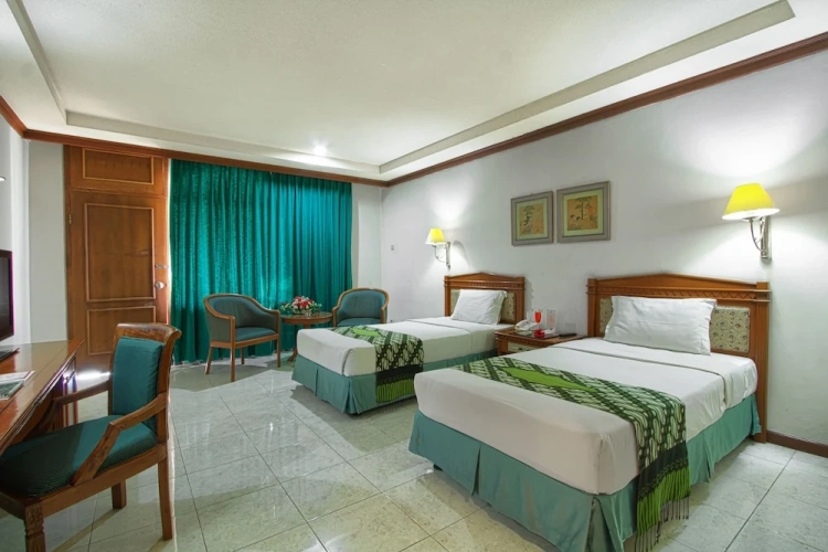 Standard Twin room