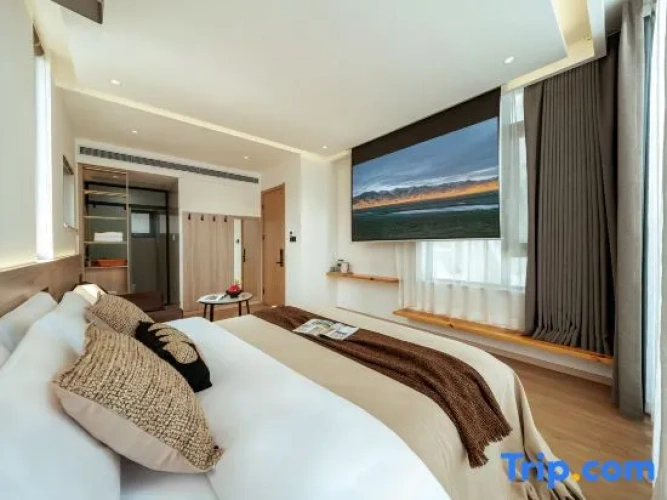 Double Suite with mountain view