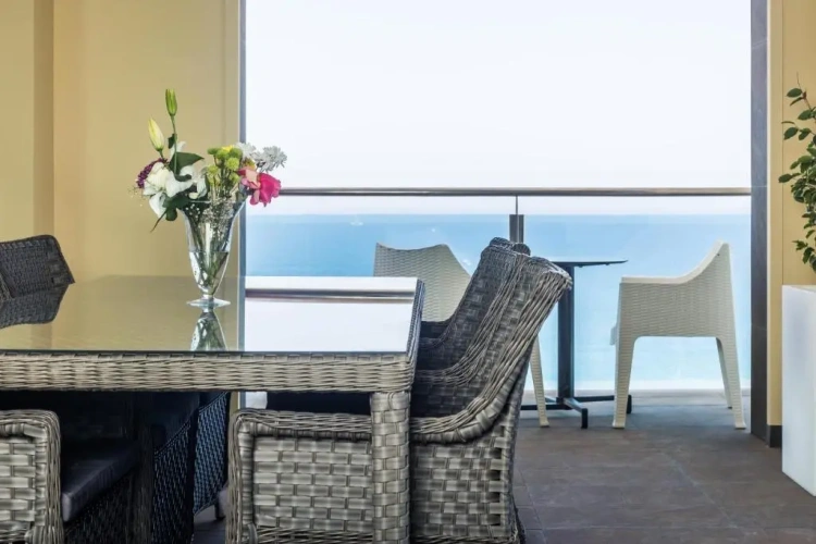 Suite with sea view