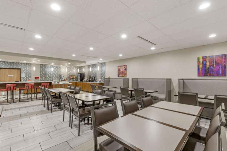 Best Western Plus Executive Residency Waterloo & Cedar Falls photo 38