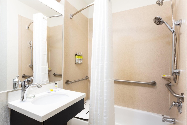 Quadruple Suite
