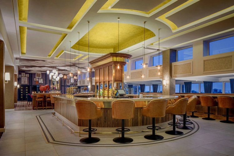 Garryvoe Hotel