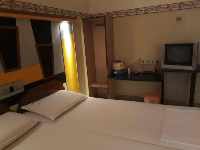 Krishna Lodge