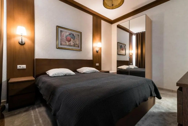 Double Suite