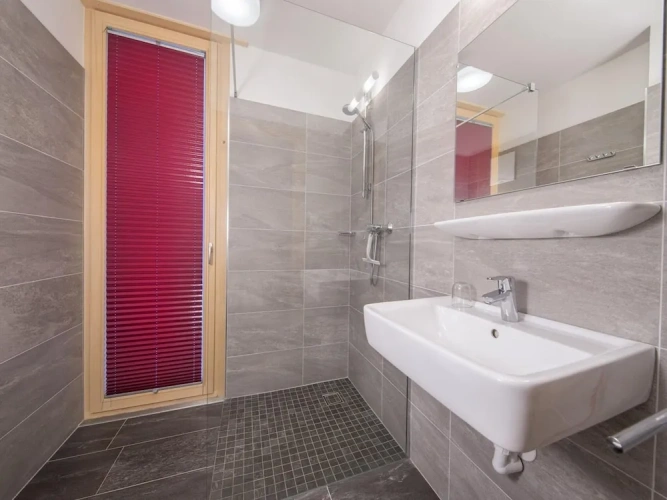 3 Bedrooms Apartment