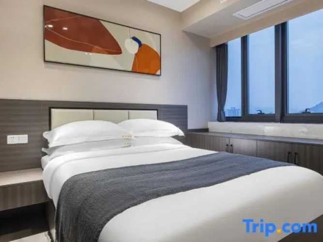 2 Bedrooms Suite