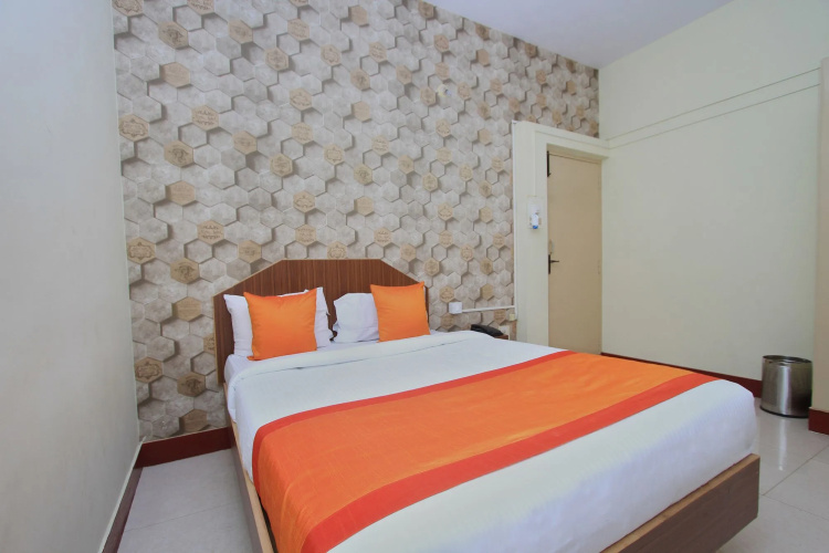 MSR Comforts by OYO Rooms