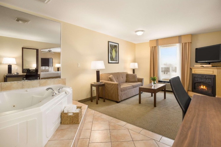 Double Suite