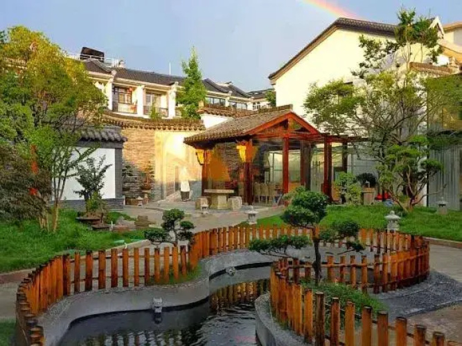 Linqi Wengzhai Inn