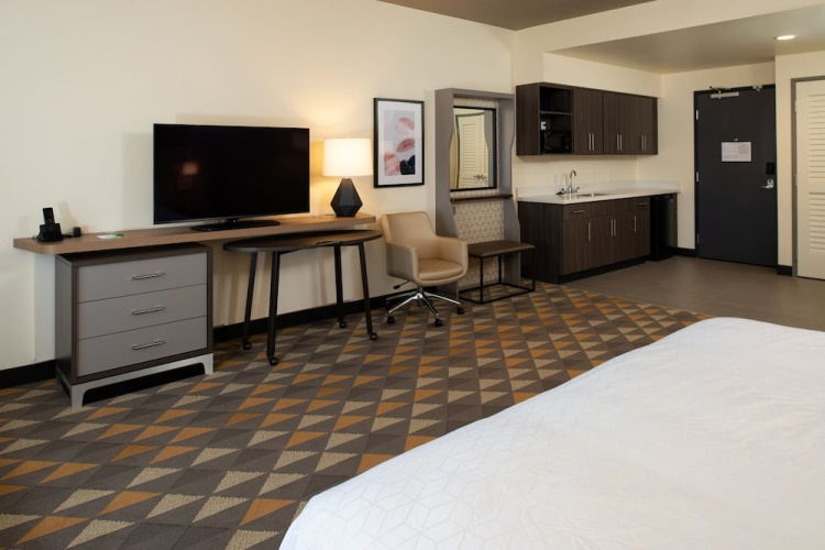 Holiday Inn & Suites Idaho Falls photo 8