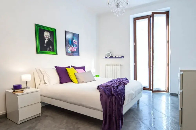 Ferdinando Arthouse Oversized Modern Apartment