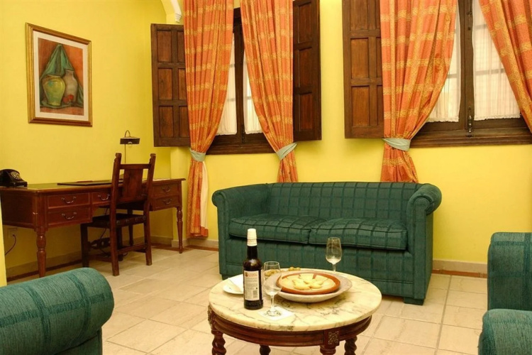 Casa Imperial Hotel