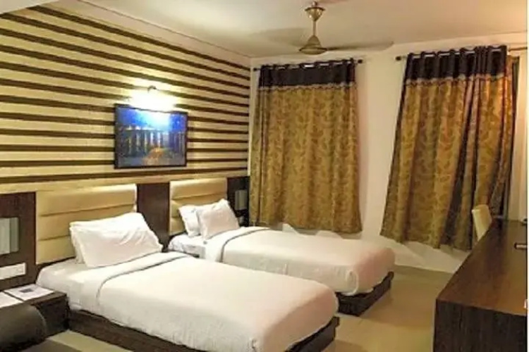 Encore Inn
