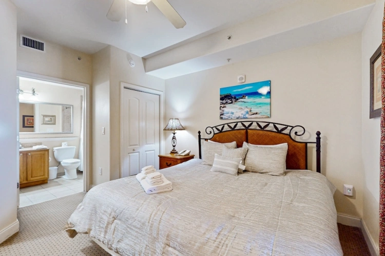 Standard room with sunset view