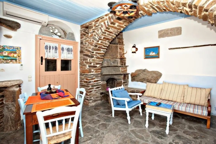 3 Bedrooms Villa