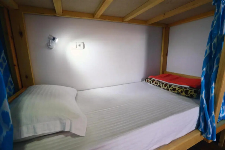 Amir Hostel