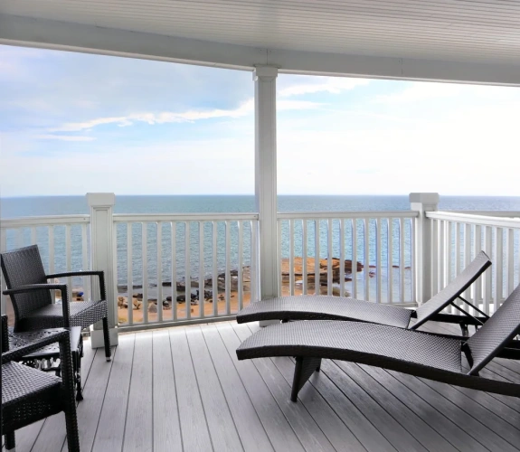2 Bedrooms Suite with balcony