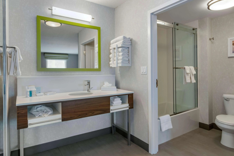 Hampton Inn & Suites by Hilton Edmonton/West photo 8
