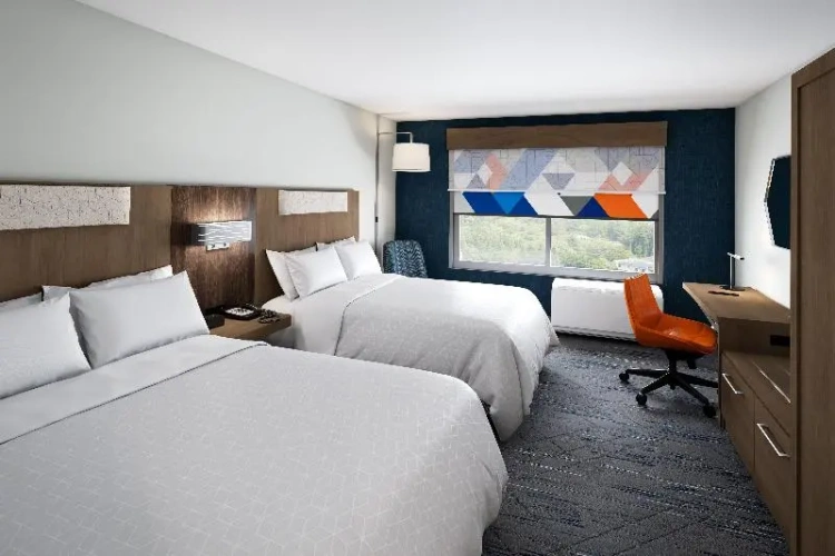 Quadruple Suite