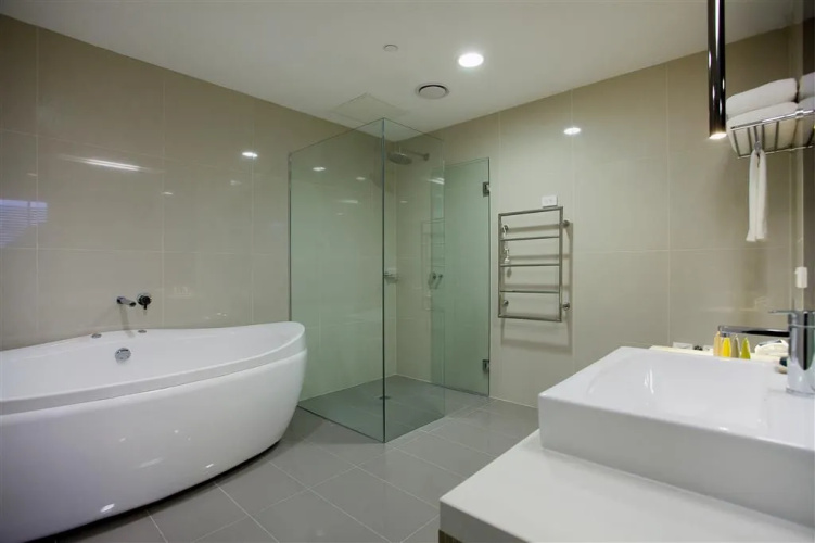 Hotel 115