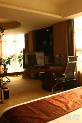 Starway Hotel